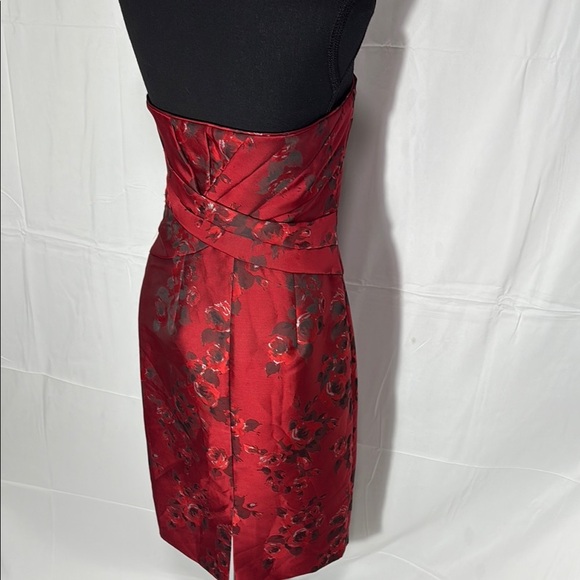 White House Black Market Elegant Red Floral Strapless Dress Size 4 - Picture 6 of 11